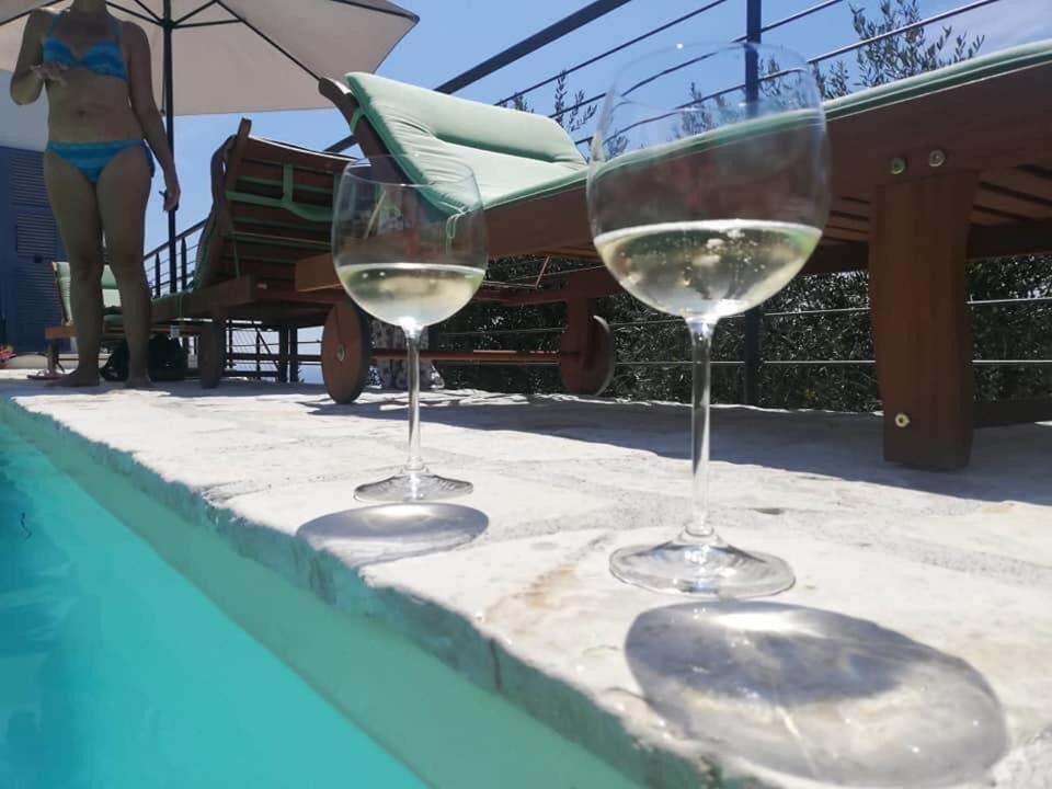 임페리아 Il Sole Di Poggi B&B 외부 사진